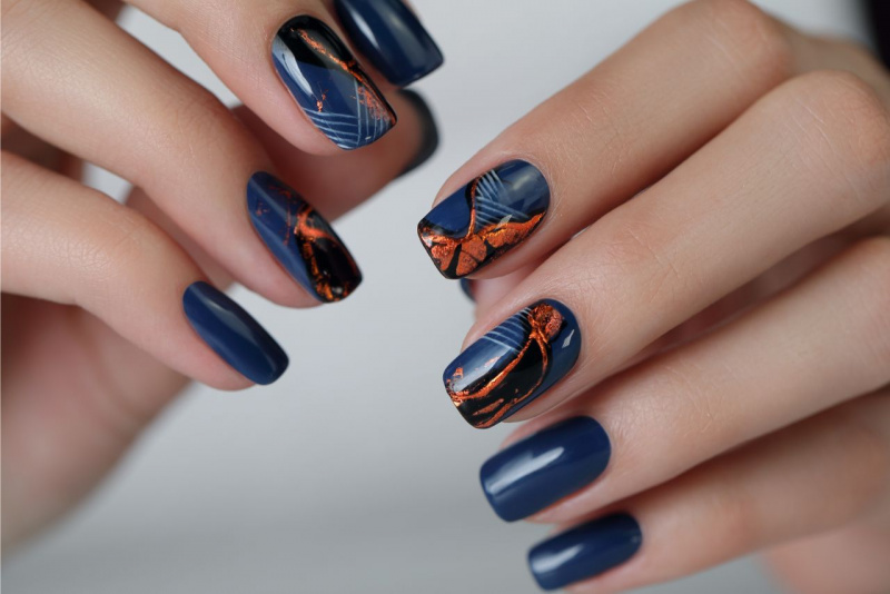 smalto adesivo blu stampa rame glitter mani donna unghie curate nail patch