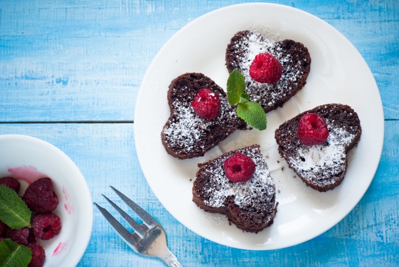 brownies a forma di cuore dessert zucchero a velo dolci san valentino