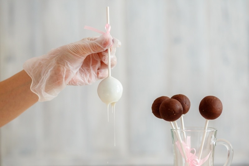 cake pop infilato stecco cioccolato fuso 