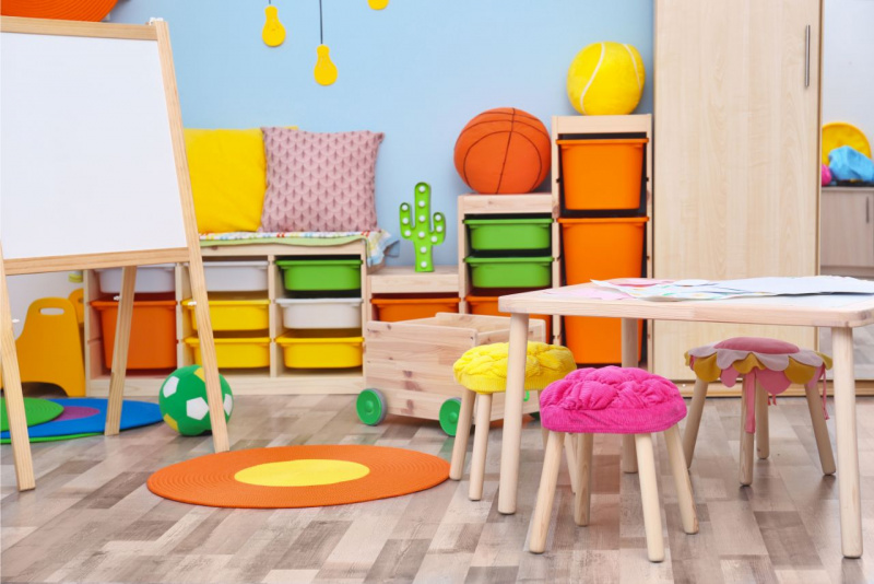 toy storage stanzetta bambini contenitori sedie tavolo armadio