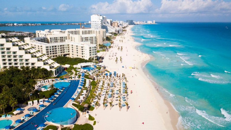 alberghi lusso piscine hotel turismo Cancun Messico mare Caraibi 