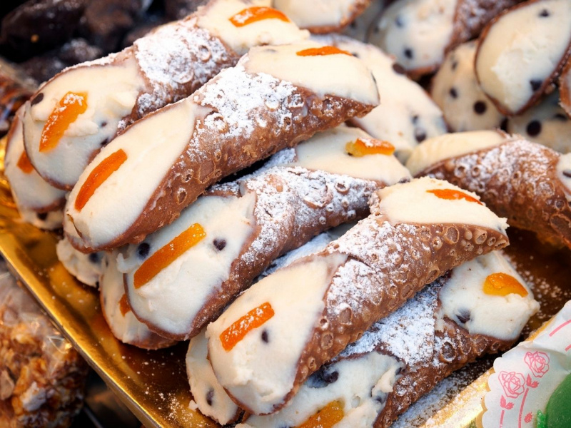 cannoli siciliani ricotta cialda croccante scorza arancia candita