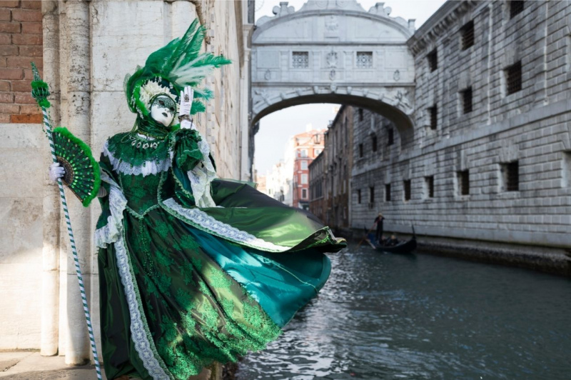 abito di carnevale verde Venezia maschera