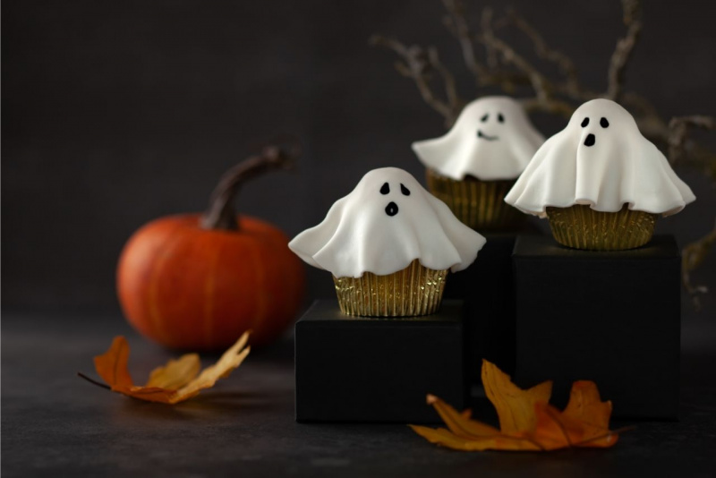 halloween ghost cupcake zucca foglie