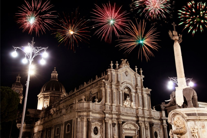 cattedrale di Catania festa di sant'Agata fuochi d'artificio