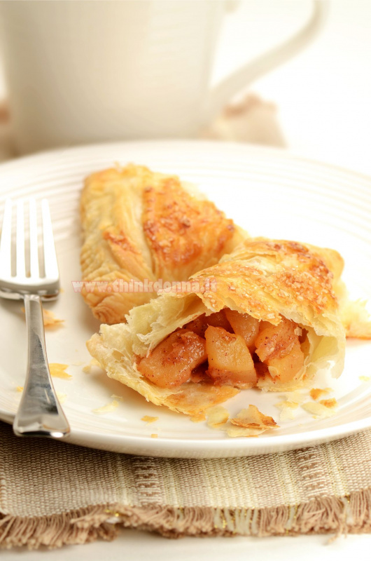 apple turnover sfogliatelle ripiene di mele cotte al forno dolce dessert