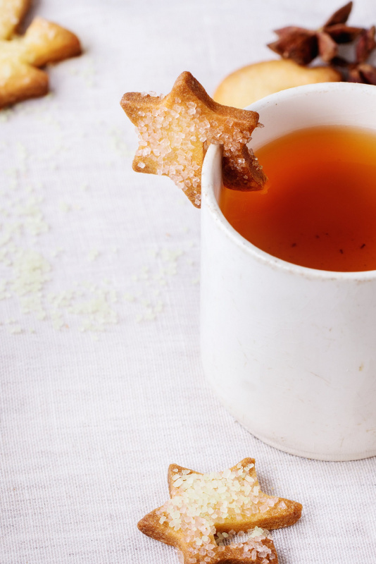 frollino a forma di stella con incavo per bordo tazza di tè