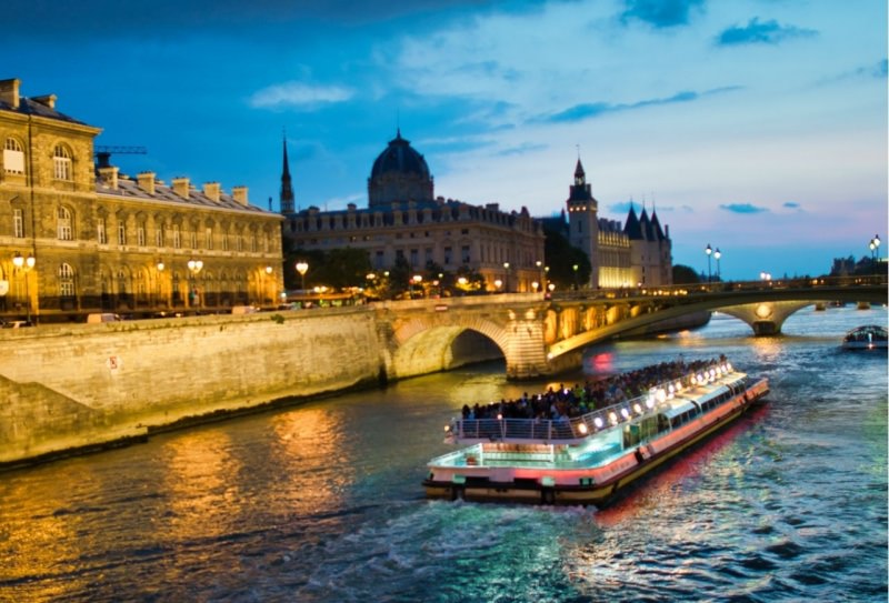 Parigi Senna Bateaux Parisiens