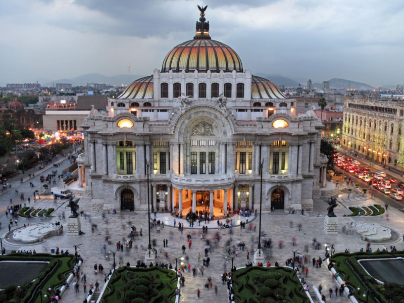 Città del Messico Palaciode Bellas Artes turisti