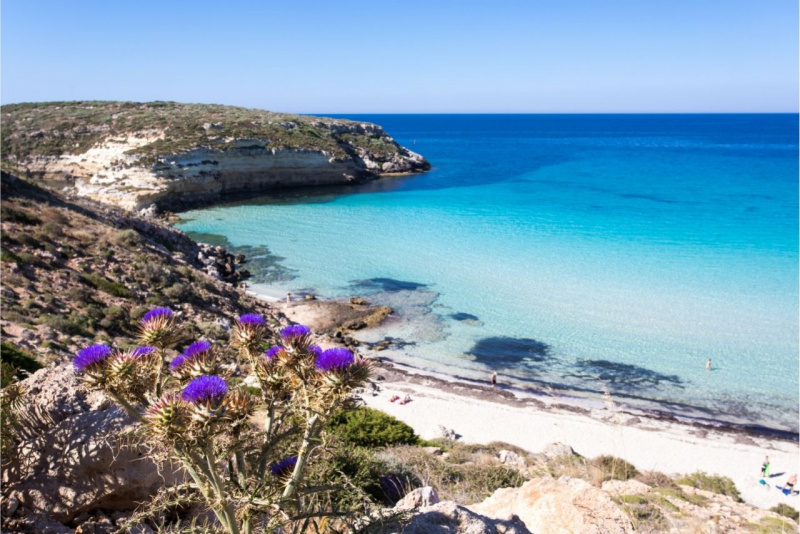 Lampedusa mare spiaggia isola dei conigli