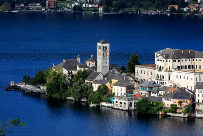 lago d'orta piemonte isola san giulio molo