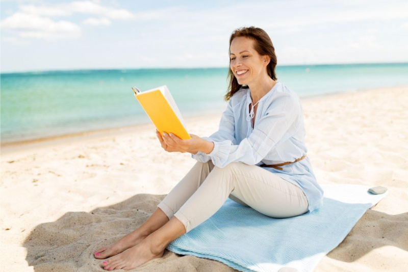 libri vacanza telo sabbia mare estate