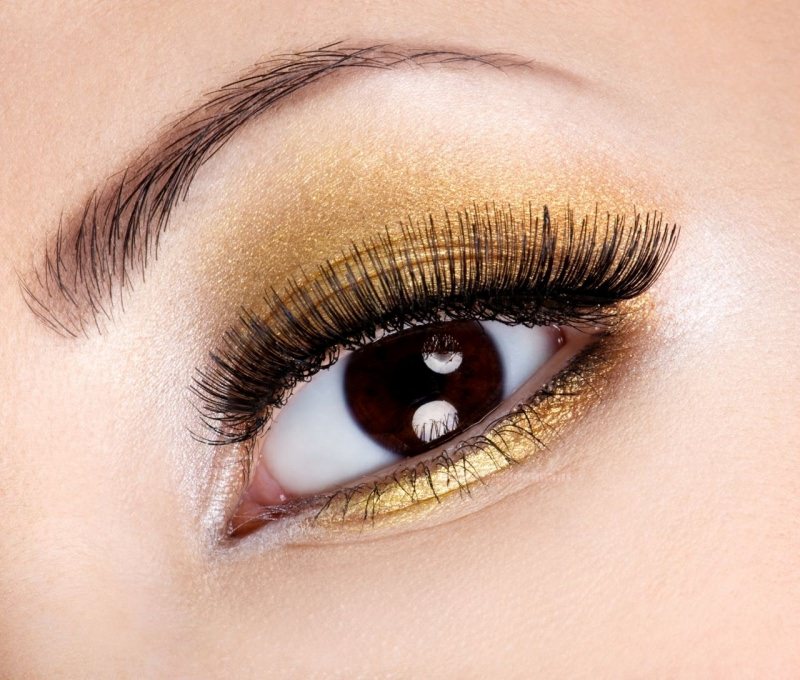 trucco smokey oro golden makeup occhio castano marrone gold