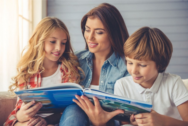 ora di lettura famiglia bambini libri personalizzati