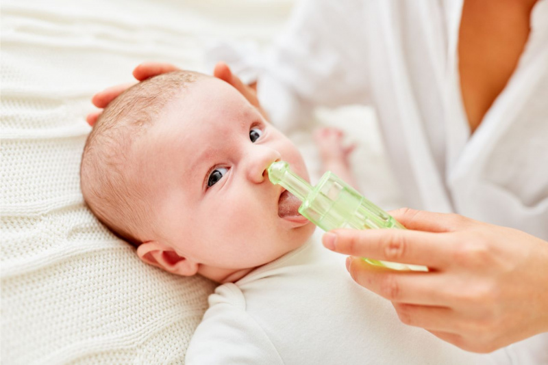 raffreddore neonato bambino muco nasino aspiratore