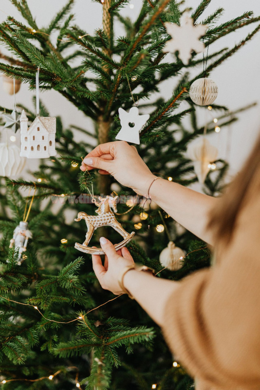 addobbare albero di Natale abete luci led