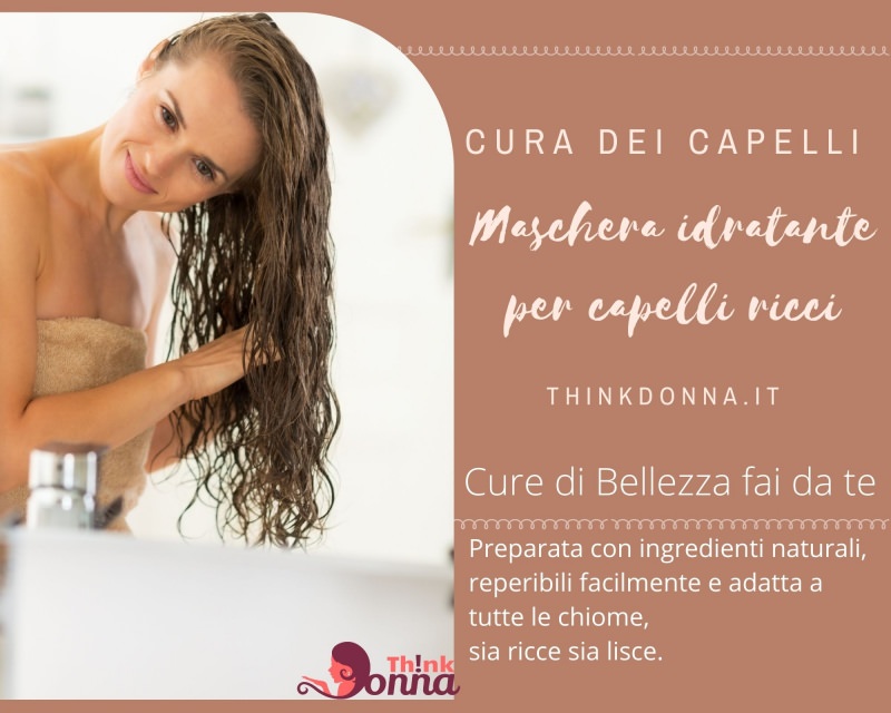bella donna capelli lunghi ricci bagnati scritta maschera idratante cura bellezza