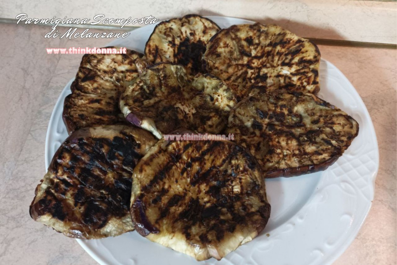 fette di lemamzane pronte su piatto bianco ricetta thinkdonna