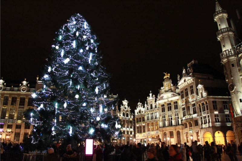 Natale Bruxelles mercatini albero luci