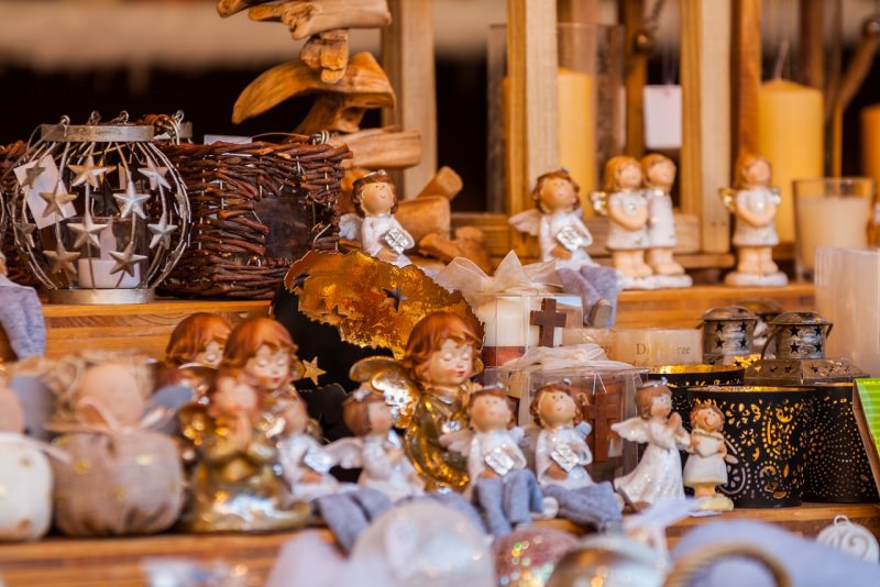 angeli decorazioni natalizie bancarelle mercatino di natale trentino alto adige