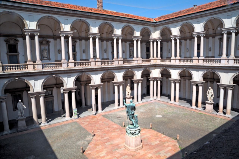 pinacoteca di Brera cortile