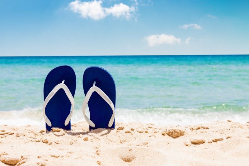 sandali infradito fip flop mare spiaggia blu sabbia