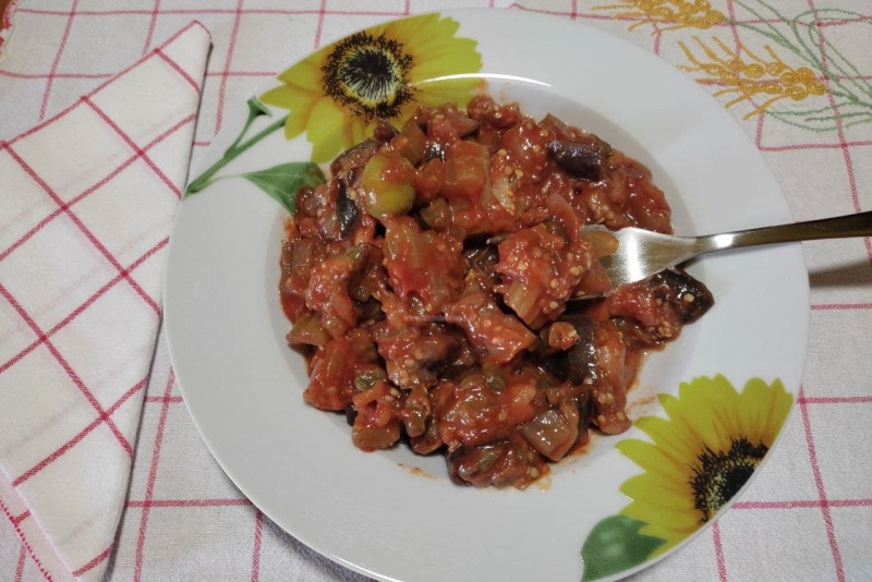 caponata siciliana piatto fiore girasole tovagliolo tovaglietta all americana