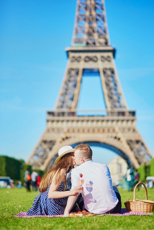 coppia innamorati pic nci Parigi Tour Eiffel