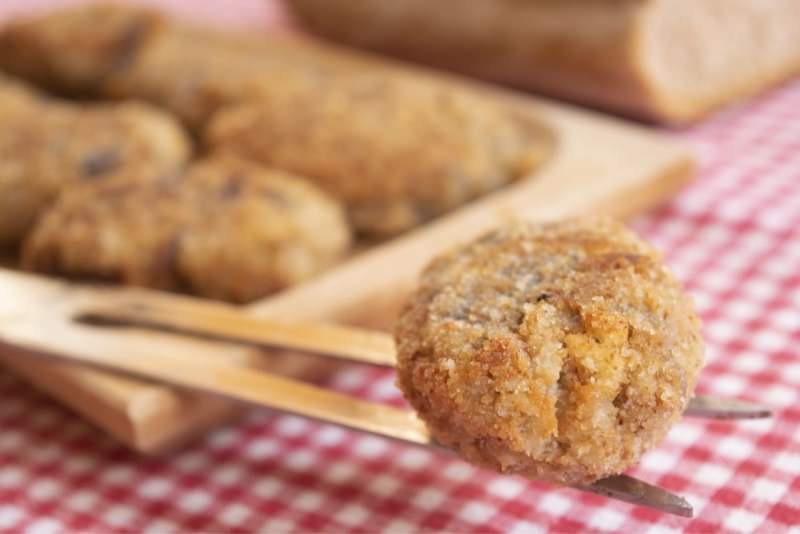 polpette di melanzane e patate frittura piatto pronto