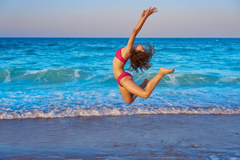 forma fisica atleta mare blu estate