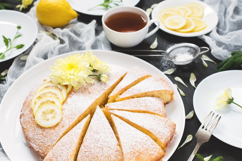 torta limone farcita tavolo t fiori