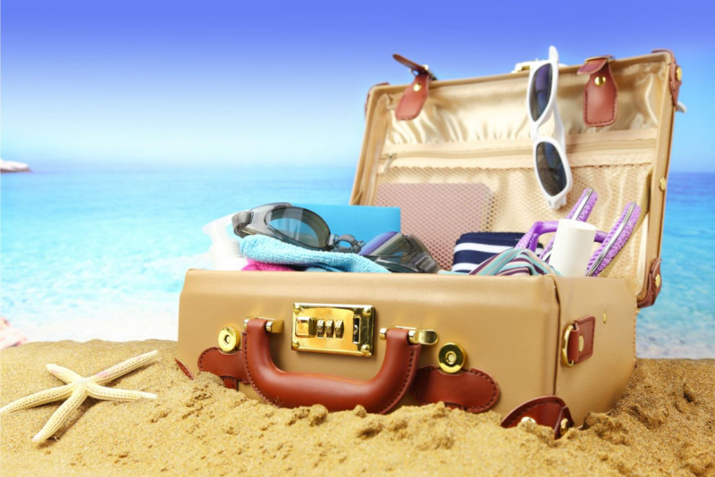 viaggiare vacanze al mare bagaglio valigia 